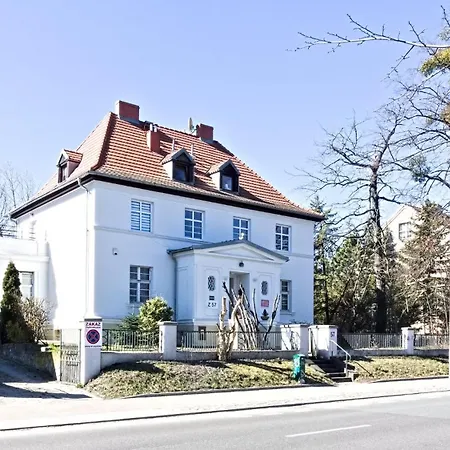 Aparthotel Lc & Z57