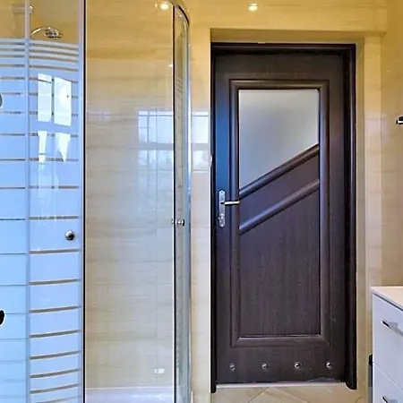 Lc & Z57 Apart-hotel