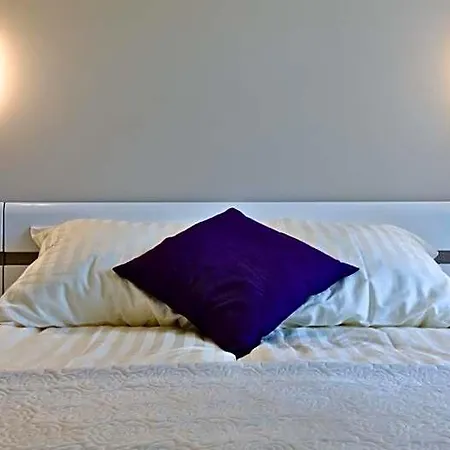 Lc & Z57 Apart-hotel 3*
